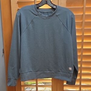 Vuori Women's Blue Crew Neck Sweater